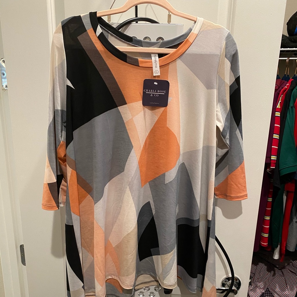 Honey me wrinkle resistant top
